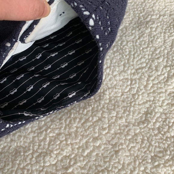 KAY Unger Navy Blue Open Crochet Lace White Under size 2 - Picture 9 of 16